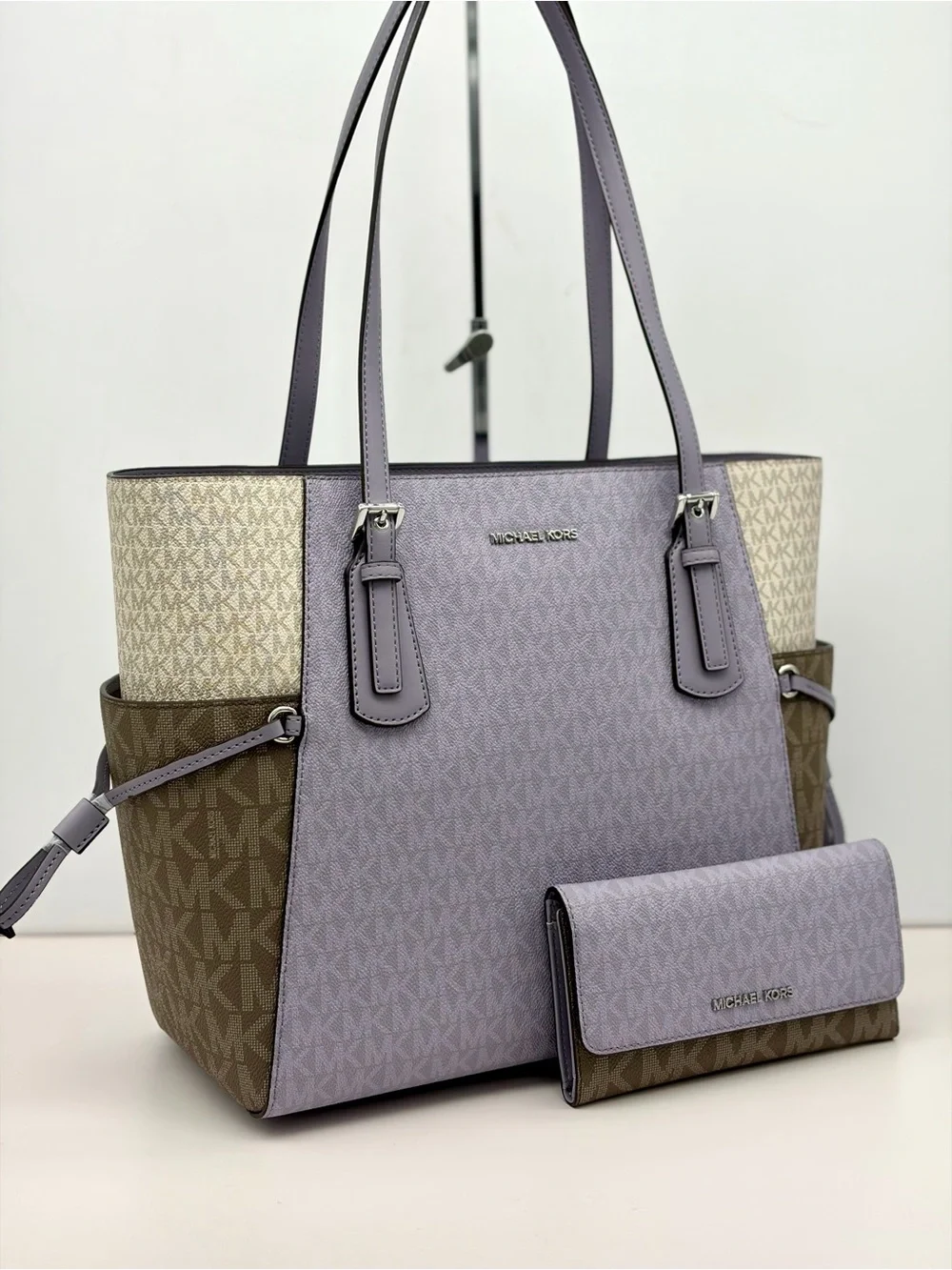 Michael Kors Voyager Color-Block Logo Tote Shoulder Bag and Wallet Set Lilac
